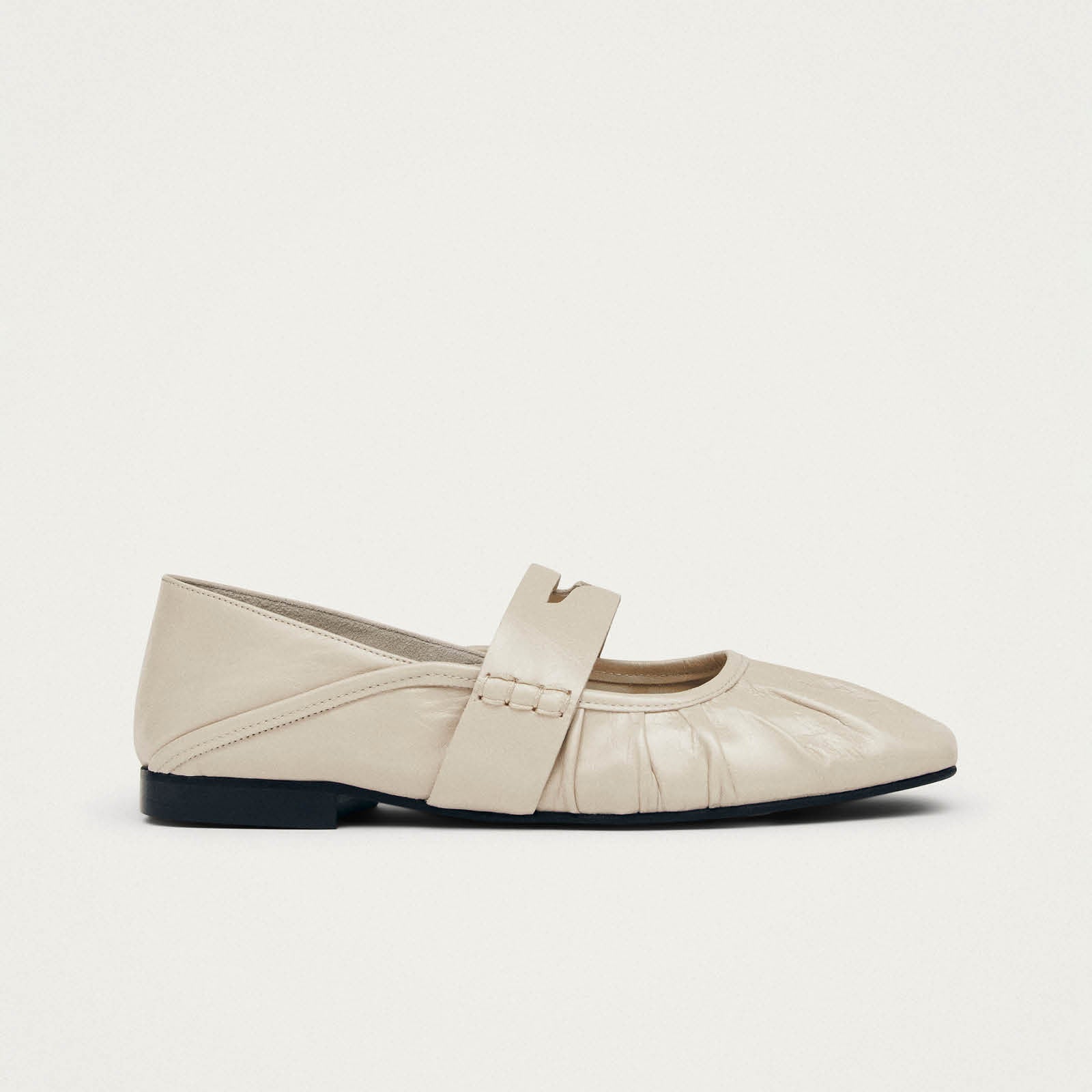 Bargo Cream Leather Ballet Flats