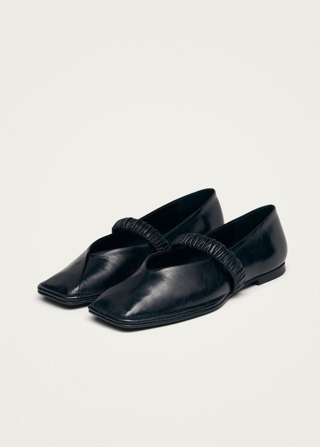 Lautan Black Leather Ballet Flats