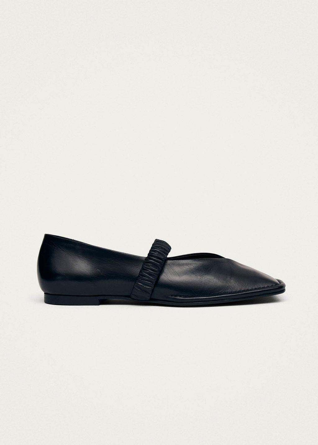 Lautan Black Leather Ballet Flats