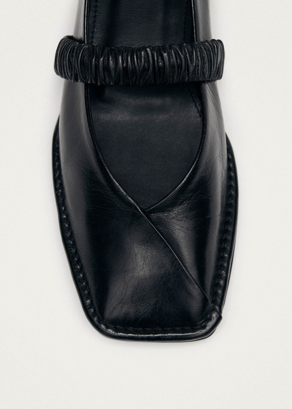 Lautan Black Leather Ballet Flats